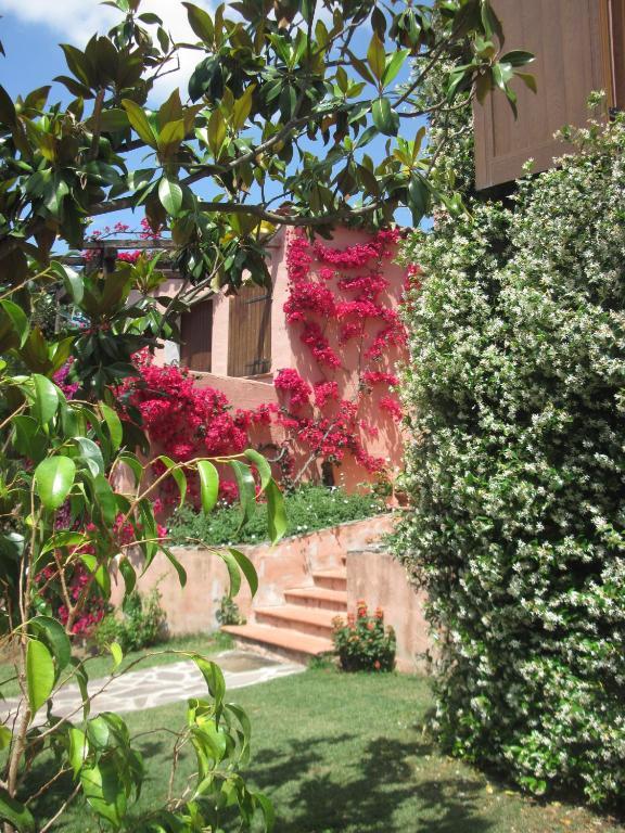 Bed & Breakfast Dessole Olbia Bagian luar foto